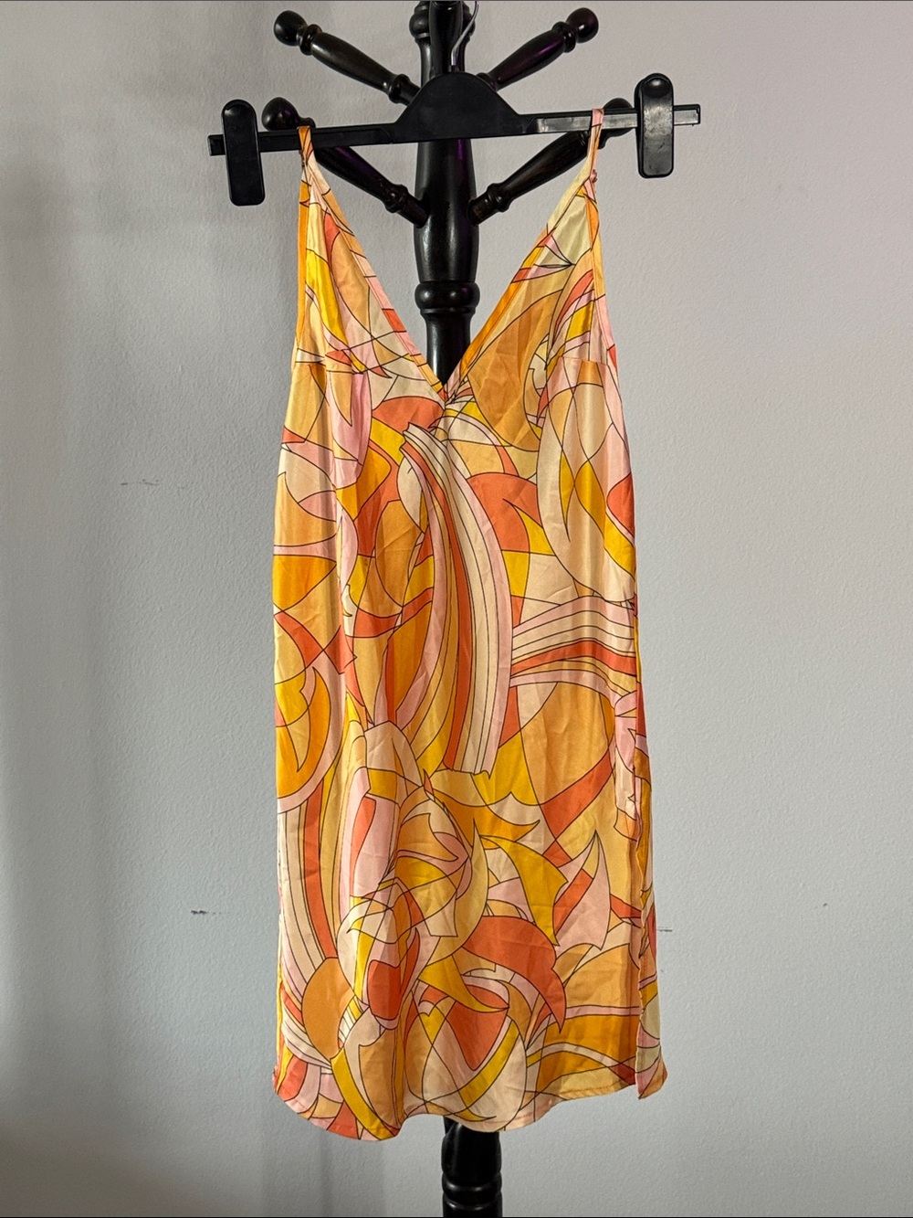 Rumours Sleeveless Mini Dress in Yellow-Orange Abstract Print 17.2.M